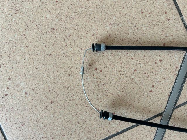 bontott MERCEDES-BENZ E-CLASS Motorháztető Nyitó Bowden