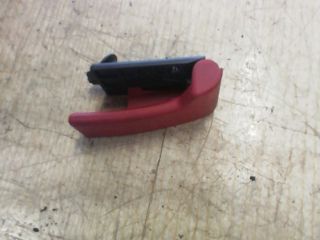 bontott MERCEDES-BENZ E-CLASS Motorháztető Nyitó Kar / Gomb