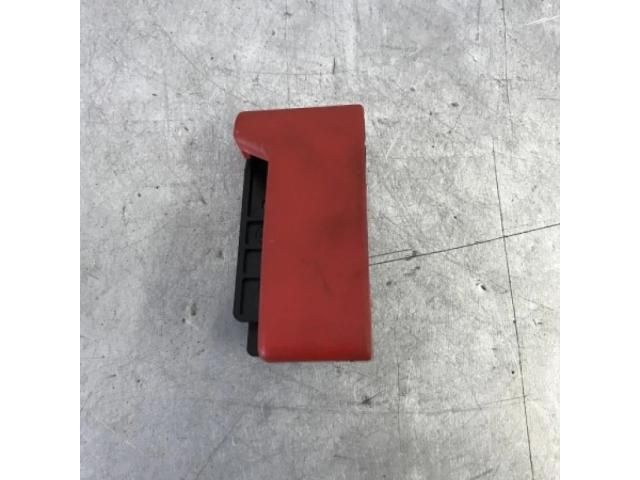 bontott MERCEDES-BENZ E-CLASS Motorháztető Nyitó Kar / Gomb