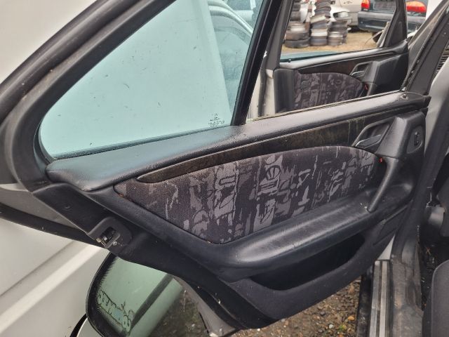 bontott MERCEDES-BENZ E-CLASS Motorháztető Nyitó Kar / Gomb