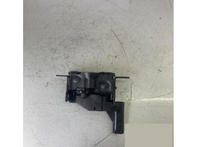 bontott MERCEDES-BENZ E-CLASS Motorháztető Zárszerkezet