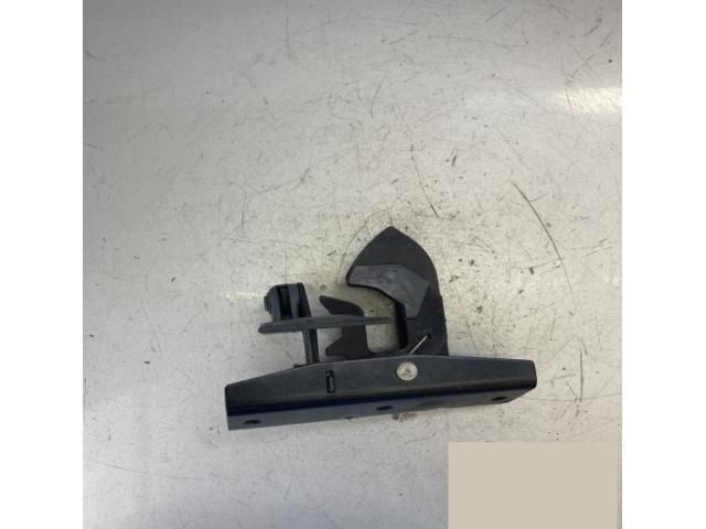 bontott MERCEDES-BENZ E-CLASS Motorháztető Zárszerkezet