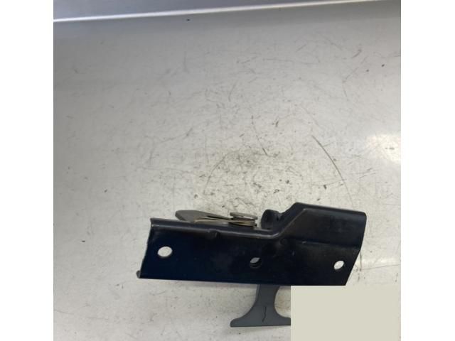 bontott MERCEDES-BENZ E-CLASS Motorháztető Zárszerkezet