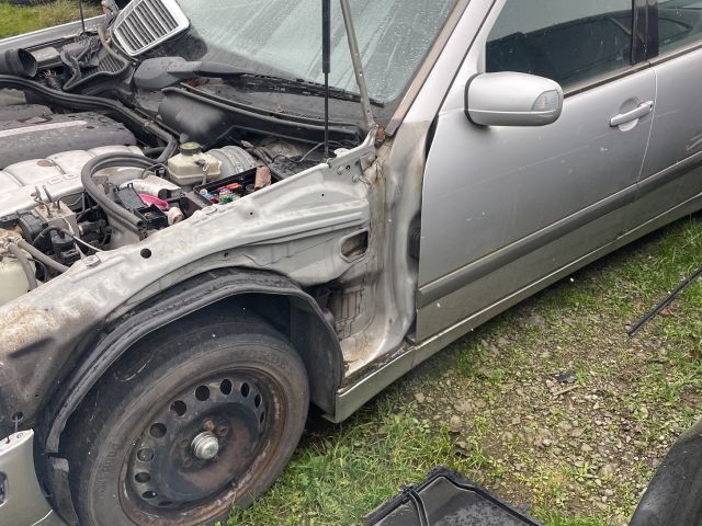 bontott MERCEDES-BENZ E-CLASS Motorháztető Zárszerkezet