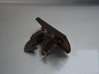 bontott MERCEDES-BENZ E-CLASS Motorháztető Zárszerkezet