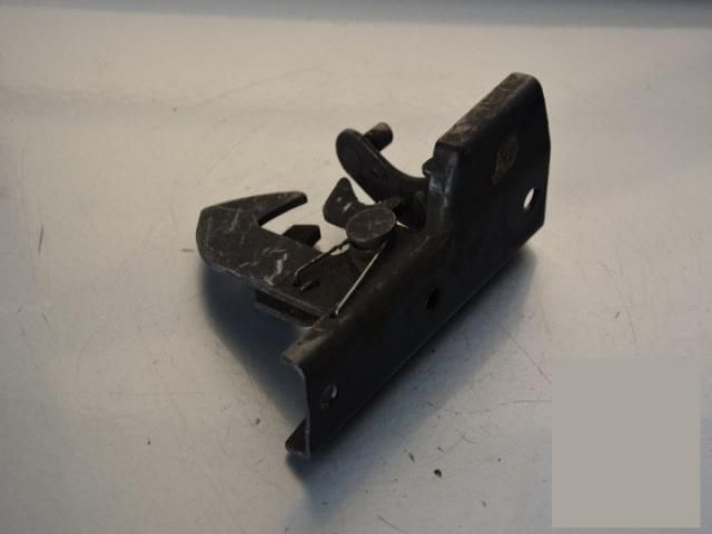 bontott MERCEDES-BENZ E-CLASS Motorháztető Zárszerkezet