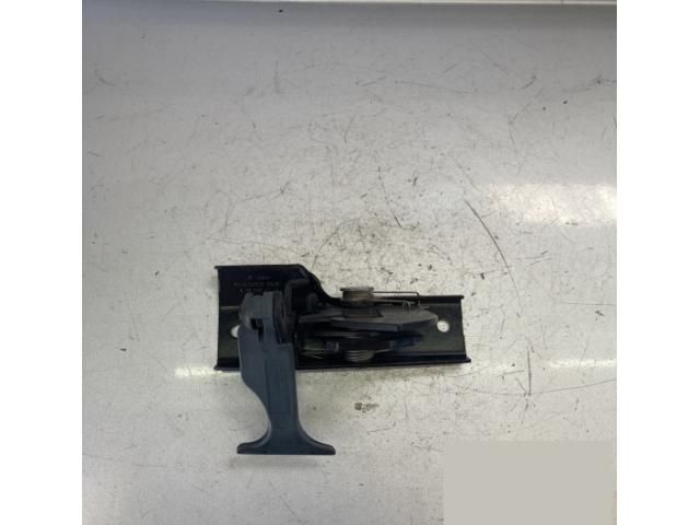 bontott MERCEDES-BENZ E-CLASS Motorháztető Zárszerkezet