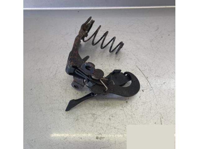 bontott MERCEDES-BENZ E-CLASS Motorháztető Zárszerkezet