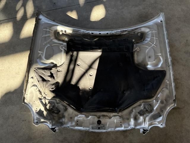 bontott MERCEDES-BENZ E-CLASS Motorháztető