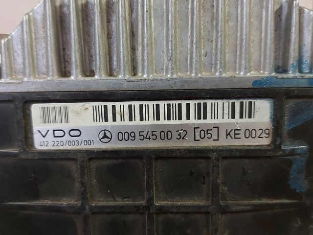 bontott MERCEDES-BENZ E-CLASS Motorvezérlő