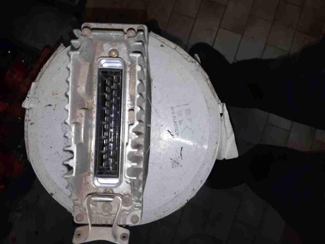 bontott MERCEDES-BENZ E-CLASS Motorvezérlő