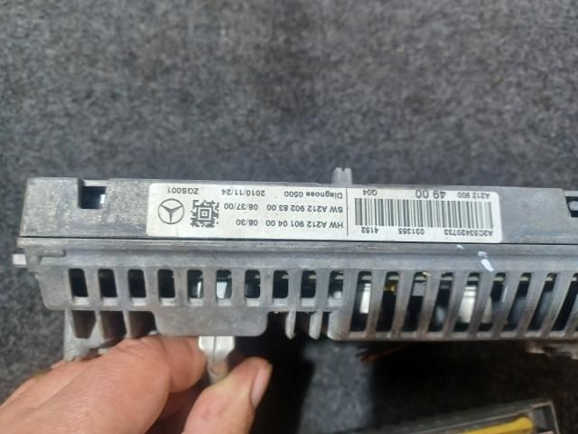 bontott MERCEDES-BENZ E-CLASS Multifunkciós Kijelző