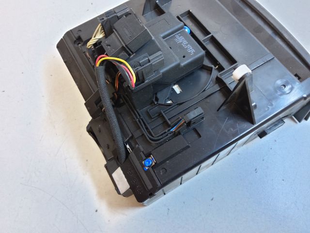 bontott MERCEDES-BENZ E-CLASS Műszerfal Szellőző Kapcsoló