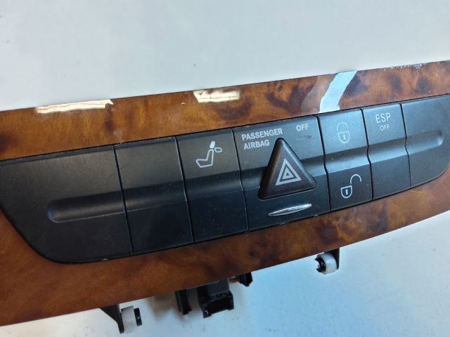 bontott MERCEDES-BENZ E-CLASS Műszerfal Szellőző Kapcsoló