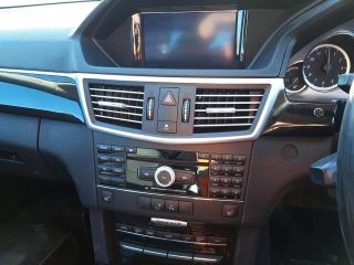 bontott MERCEDES-BENZ E-CLASS Navigációs Fejegység