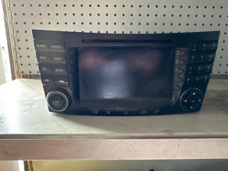 bontott MERCEDES-BENZ E-CLASS Navigációs Fejegység