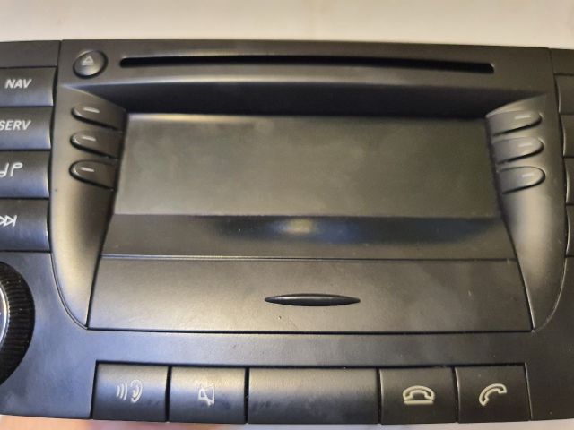 bontott MERCEDES-BENZ E-CLASS Navigációs Fejegység