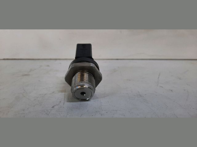 bontott MERCEDES-BENZ E-CLASS Nyomásszabályzó Szelep