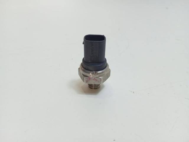 bontott MERCEDES-BENZ E-CLASS Nyomástartó Szelep