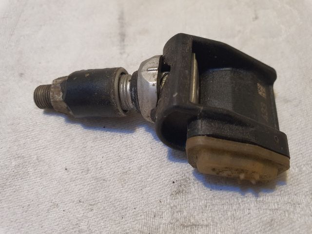 bontott MERCEDES-BENZ E-CLASS Okos Kerékszelep