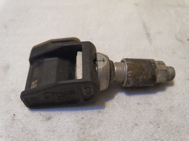 bontott MERCEDES-BENZ E-CLASS Okos Kerékszelep