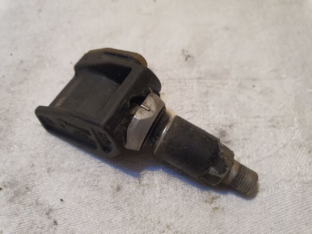 bontott MERCEDES-BENZ E-CLASS Okos Kerékszelep