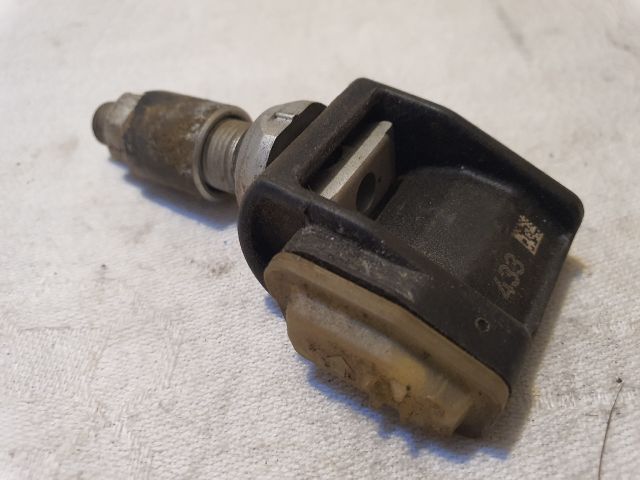 bontott MERCEDES-BENZ E-CLASS Okos Kerékszelep