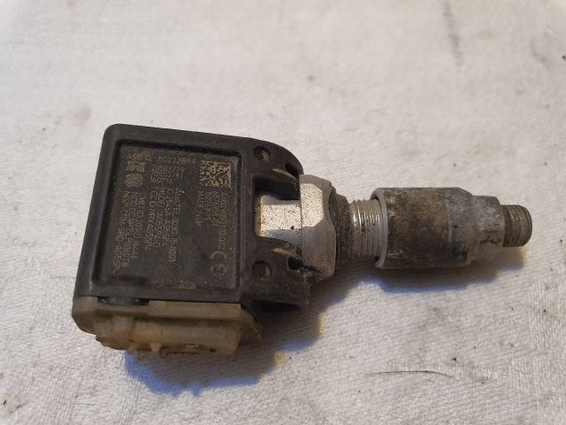 bontott MERCEDES-BENZ E-CLASS Okos Kerékszelep