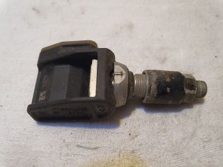 bontott MERCEDES-BENZ E-CLASS Okos Kerékszelep