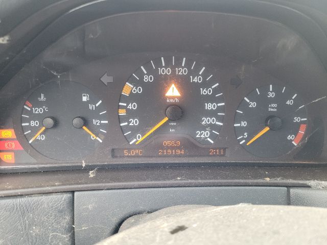 bontott MERCEDES-BENZ E-CLASS Pótféklámpa