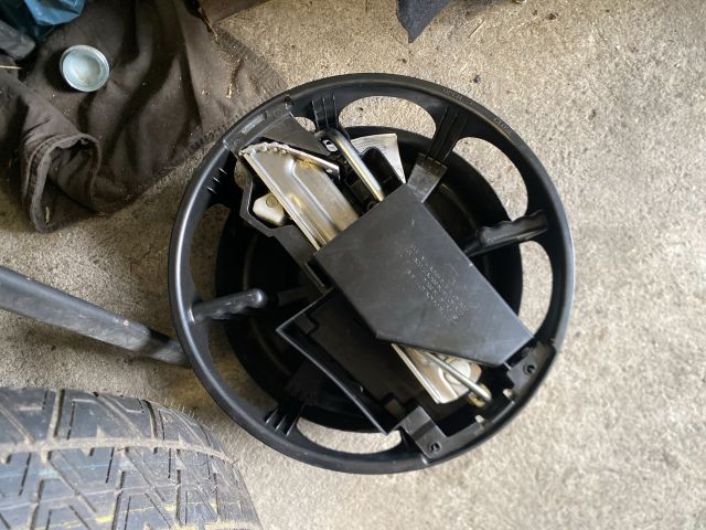 bontott MERCEDES-BENZ E-CLASS Pótkerék