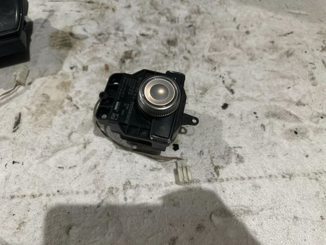 bontott MERCEDES-BENZ E-CLASS Rádió / CD Kapcsoló