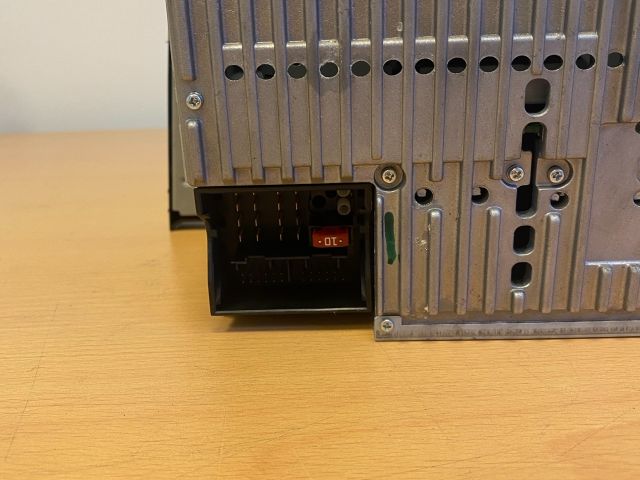 bontott MERCEDES-BENZ E-CLASS Rádió / CD