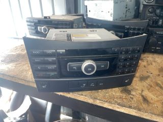 bontott MERCEDES-BENZ E-CLASS Rádió / CD