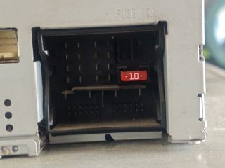 bontott MERCEDES-BENZ E-CLASS Rádió / CD