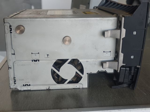 bontott MERCEDES-BENZ E-CLASS Rádió / CD