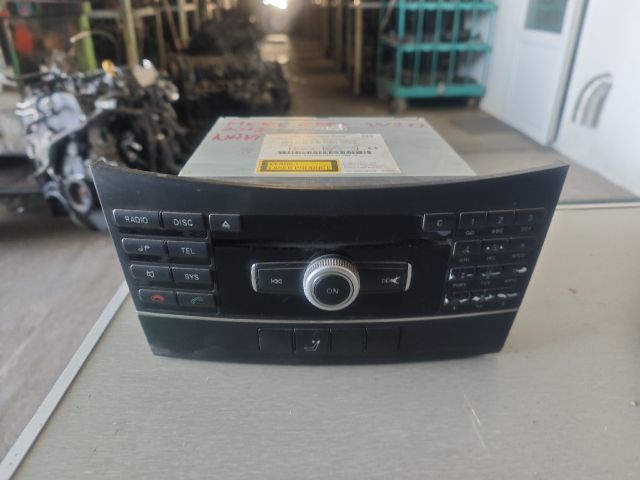 bontott MERCEDES-BENZ E-CLASS Rádió / CD