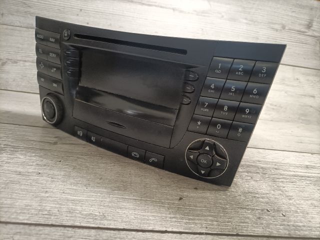 bontott MERCEDES-BENZ E-CLASS Rádió / CD