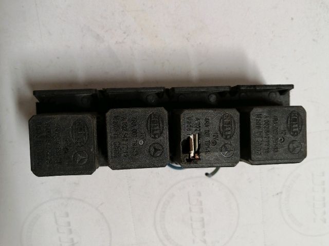 bontott MERCEDES-BENZ E-CLASS Relé