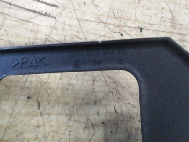 bontott MERCEDES-BENZ E-CLASS Riasztó Kapcsoló