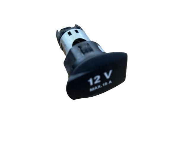 bontott MERCEDES-BENZ E-CLASS Szivargyújtó Aljzat