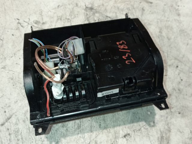 bontott MERCEDES-BENZ E-CLASS Szivargyújtó Aljzat