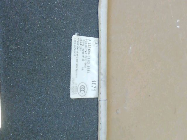 bontott MERCEDES-BENZ E-CLASS Szőnyeg Szett