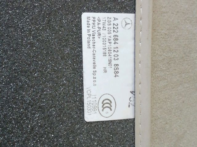 bontott MERCEDES-BENZ E-CLASS Szőnyeg Szett