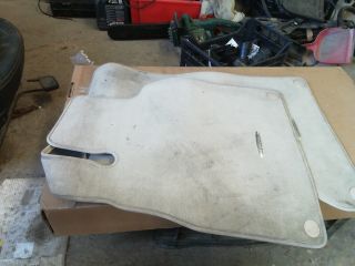 bontott MERCEDES-BENZ E-CLASS Szőnyeg Szett