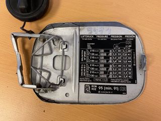 bontott MERCEDES-BENZ E-CLASS Tankajtó