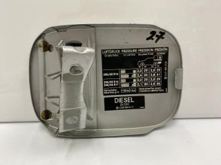 bontott MERCEDES-BENZ E-CLASS Tankajtó