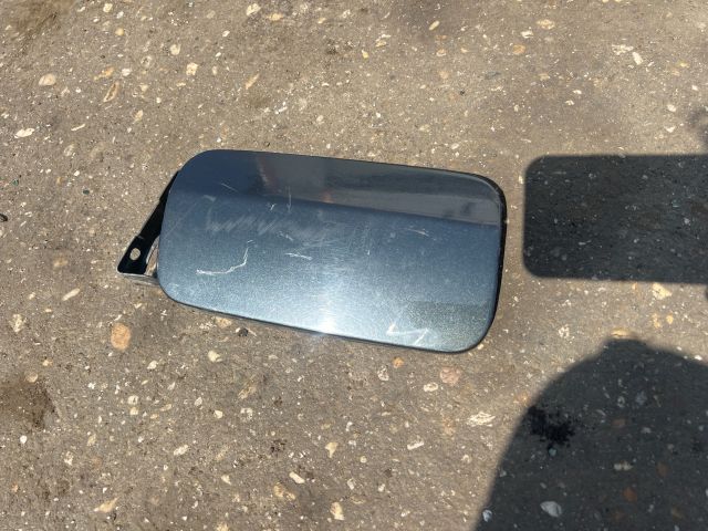 bontott MERCEDES-BENZ E-CLASS Tankajtó