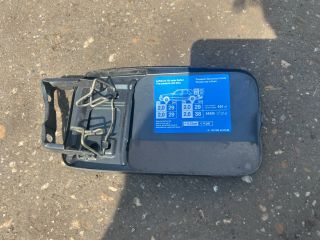 bontott MERCEDES-BENZ E-CLASS Tankajtó