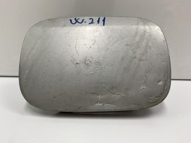 bontott MERCEDES-BENZ E-CLASS Tankajtó